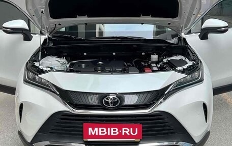 Toyota Harrier, 2022 год, 3 050 000 рублей, 13 фотография