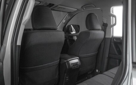 Toyota Land Cruiser Prado 150 рестайлинг 2, 2020 год, 5 599 000 рублей, 11 фотография