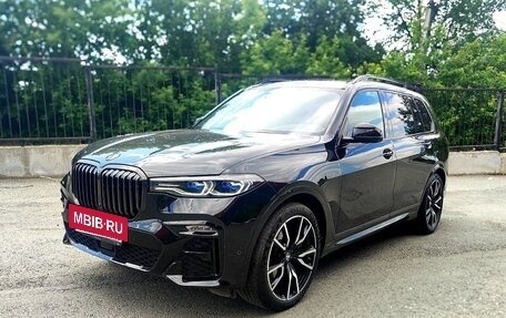 BMW X7, 2021 год, 9 350 000 рублей, 3 фотография