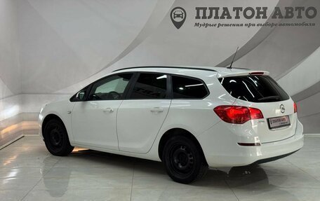 Opel Astra J, 2012 год, 820 000 рублей, 3 фотография