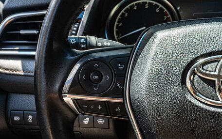 Toyota Camry, 2018 год, 2 620 000 рублей, 15 фотография