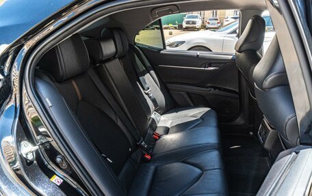 Toyota Camry, 2018 год, 2 620 000 рублей, 7 фотография