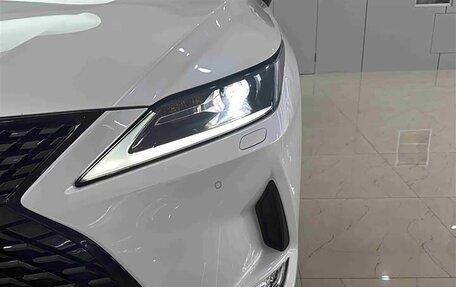 Lexus RX IV рестайлинг, 2021 год, 3 450 000 рублей, 4 фотография