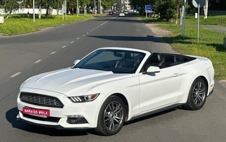 Ford Mustang VI рестайлинг, 2016 год, 3 050 000 рублей, 2 фотография