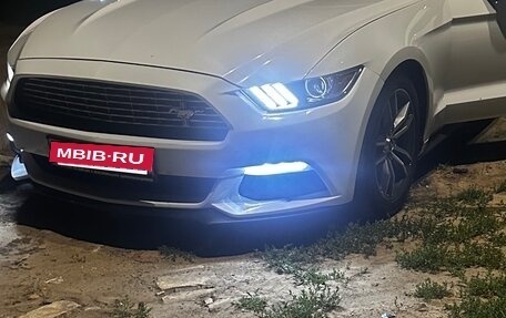 Ford Mustang VI рестайлинг, 2016 год, 3 050 000 рублей, 10 фотография