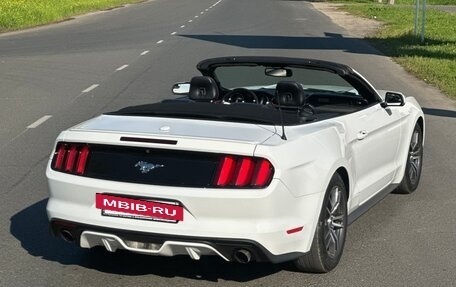 Ford Mustang VI рестайлинг, 2016 год, 3 050 000 рублей, 8 фотография