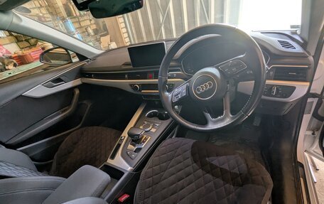 Audi A4, 2018 год, 2 330 000 рублей, 7 фотография