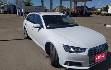 Audi A4, 2018 год, 2 330 000 рублей, 3 фотография