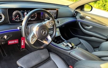 Mercedes-Benz E-Класс, 2020 год, 3 250 000 рублей, 2 фотография