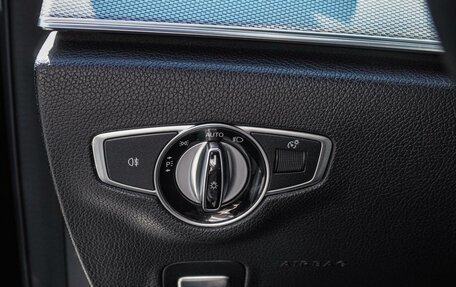 Mercedes-Benz E-Класс, 2019 год, 2 430 000 рублей, 19 фотография