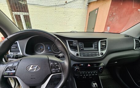 Hyundai Tucson III, 2017 год, 1 850 000 рублей, 8 фотография