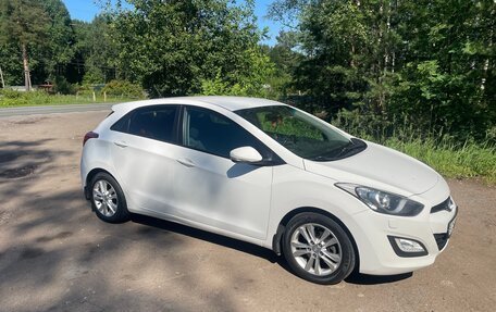 Hyundai i30 II рестайлинг, 2013 год, 1 000 000 рублей, 2 фотография