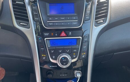 Hyundai i30 II рестайлинг, 2013 год, 1 000 000 рублей, 15 фотография