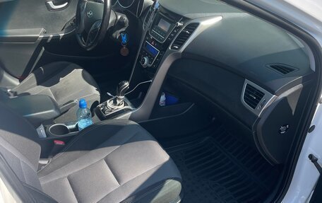 Hyundai i30 II рестайлинг, 2013 год, 1 000 000 рублей, 13 фотография