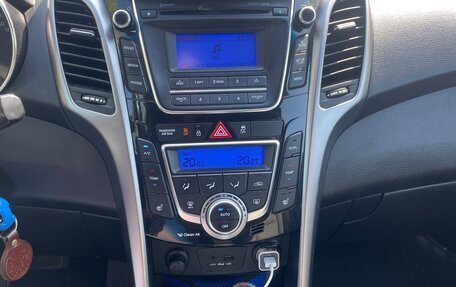 Hyundai i30 II рестайлинг, 2013 год, 1 000 000 рублей, 14 фотография