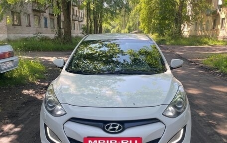 Hyundai i30 II рестайлинг, 2013 год, 1 000 000 рублей, 18 фотография