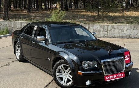 Chrysler 300C II, 2006 год, 1 250 000 рублей, 2 фотография