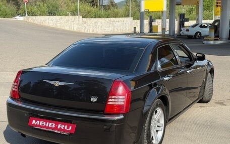 Chrysler 300C II, 2006 год, 1 250 000 рублей, 7 фотография