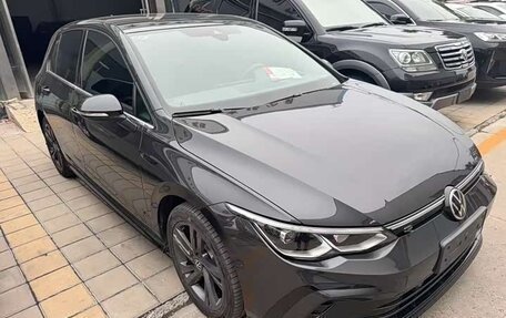 Volkswagen Golf VIII, 2021 год, 1 600 096 рублей, 2 фотография