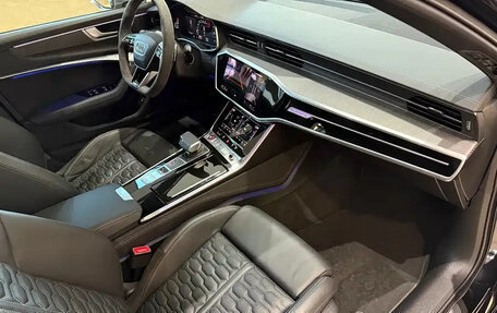 Audi RS 6, 2021 год, 16 000 000 рублей, 18 фотография