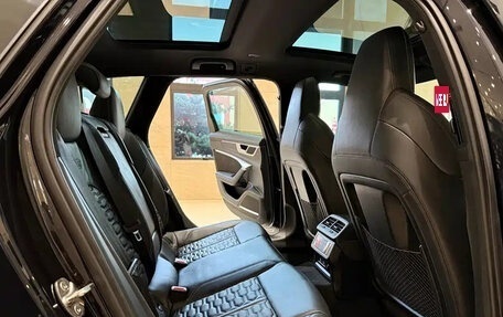 Audi RS 6, 2021 год, 16 000 000 рублей, 17 фотография