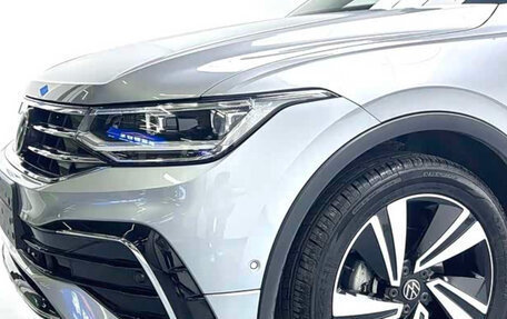 Volkswagen Tiguan II, 2021 год, 2 080 995 рублей, 3 фотография