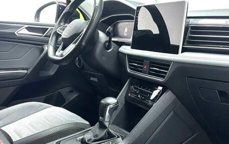 Volkswagen Tiguan II, 2021 год, 2 080 995 рублей, 12 фотография