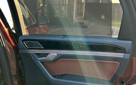 Volkswagen Touareg III, 2019 год, 5 300 000 рублей, 25 фотография