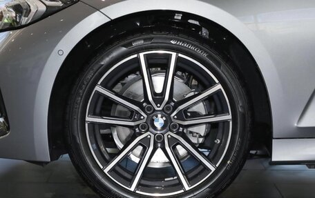 BMW 3 серия, 2025 год, 4 500 000 рублей, 10 фотография