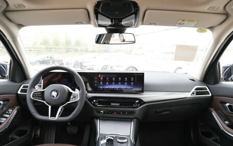 BMW 3 серия, 2025 год, 4 500 000 рублей, 13 фотография