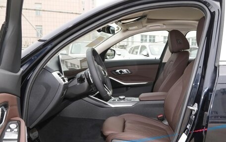 BMW 3 серия, 2025 год, 4 500 000 рублей, 16 фотография