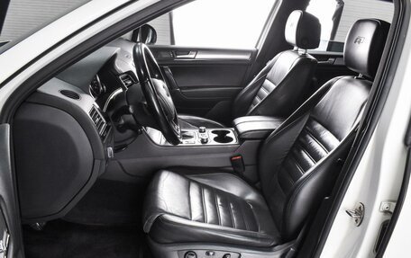 Volkswagen Touareg III, 2011 год, 2 084 000 рублей, 10 фотография