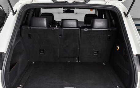 Volkswagen Touareg III, 2011 год, 2 084 000 рублей, 24 фотография