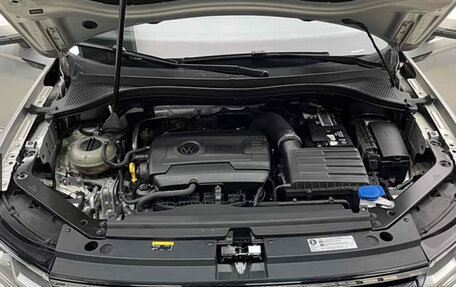 Volkswagen Tiguan II, 2023 год, 2 943 595 рублей, 25 фотография