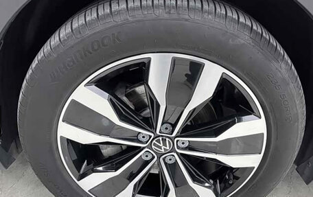 Volkswagen Tiguan II, 2023 год, 2 943 595 рублей, 24 фотография