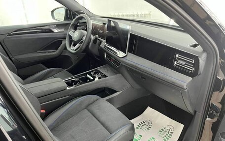 Volkswagen Tiguan, 2025 год, 4 650 000 рублей, 16 фотография