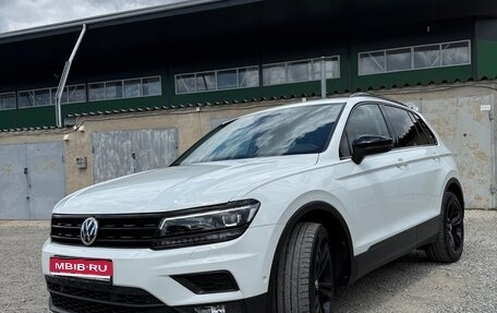 Volkswagen Tiguan II, 2019 год, 2 750 000 рублей, 1 фотография