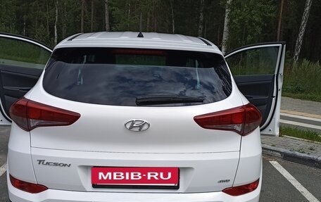 Hyundai Tucson III, 2016 год, 2 200 000 рублей, 2 фотография
