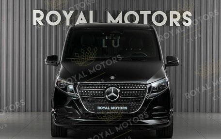 Mercedes-Benz V-Класс, 2024 год, 14 200 000 рублей, 2 фотография