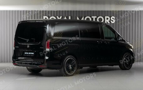 Mercedes-Benz V-Класс, 2024 год, 14 200 000 рублей, 4 фотография