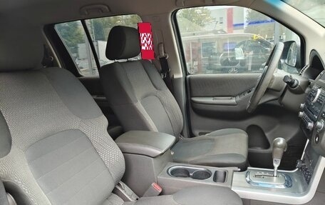 Nissan Pathfinder, 2012 год, 1 640 000 рублей, 10 фотография