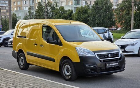Peugeot Partner II рестайлинг 2, 2021 год, 1 890 000 рублей, 3 фотография