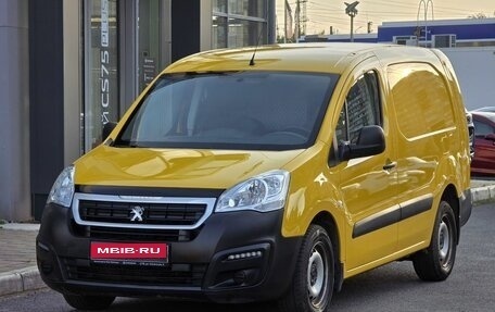Peugeot Partner II рестайлинг 2, 2021 год, 1 890 000 рублей, 9 фотография