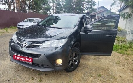 Toyota RAV4, 2013 год, 2 150 000 рублей, 2 фотография