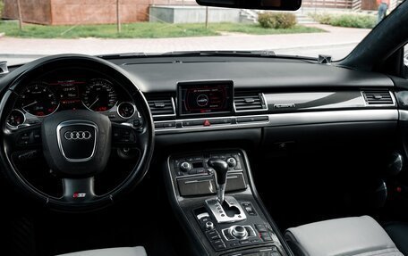 Audi S8, 2007 год, 2 700 000 рублей, 9 фотография