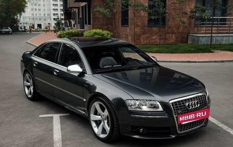 Audi S8, 2007 год, 2 700 000 рублей, 3 фотография
