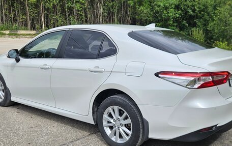 Toyota Camry, 2020 год, 3 099 000 рублей, 6 фотография