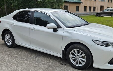 Toyota Camry, 2020 год, 3 099 000 рублей, 3 фотография