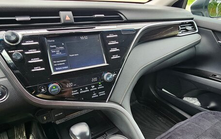 Toyota Camry, 2020 год, 3 099 000 рублей, 9 фотография