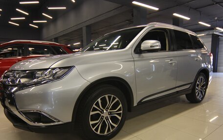 Mitsubishi Outlander III рестайлинг 3, 2016 год, 1 699 000 рублей, 1 фотография